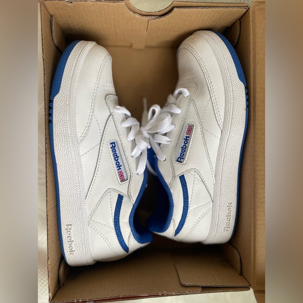 Reebok Unisex Club C shoes Size 1 for Little Kids